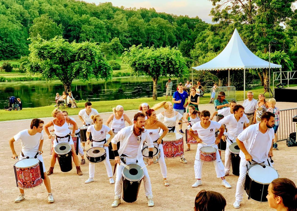 Gite Du Moulin Toucan Berneuil  外观 照片